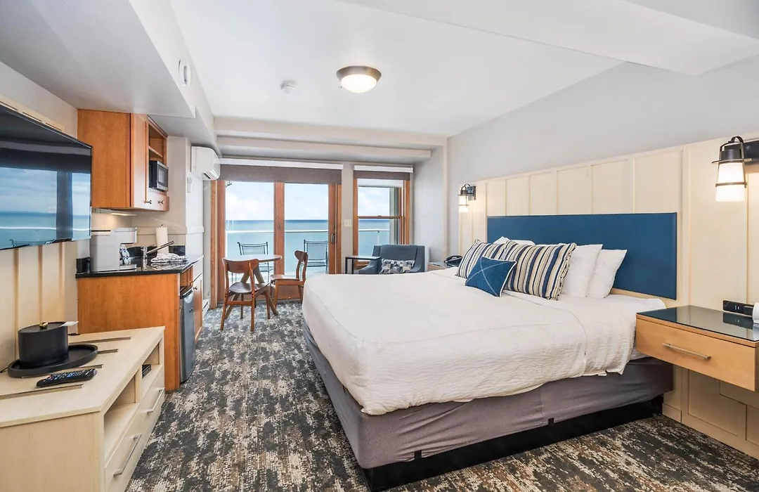 Beacon Pointe On Lake Superior-1
