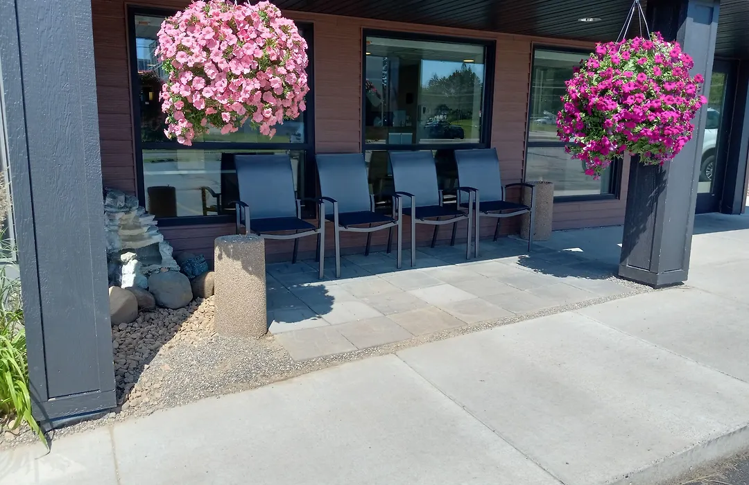 Days Inn & Suites By Wyndham Duluth By The Mall-1