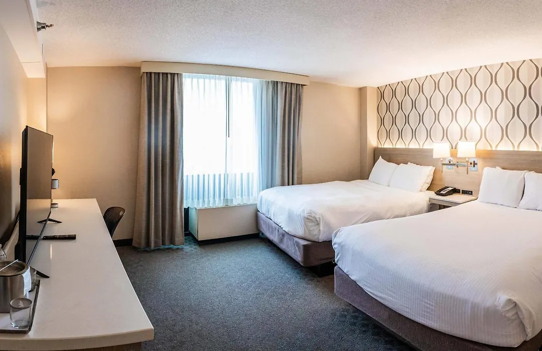 Radisson Hotel Duluth-Harborview-1