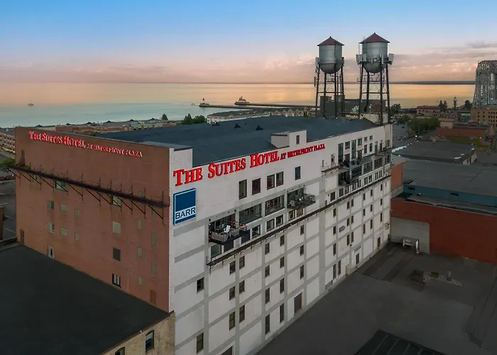 The Suites Hotel At Waterfront Plaza Duluth
