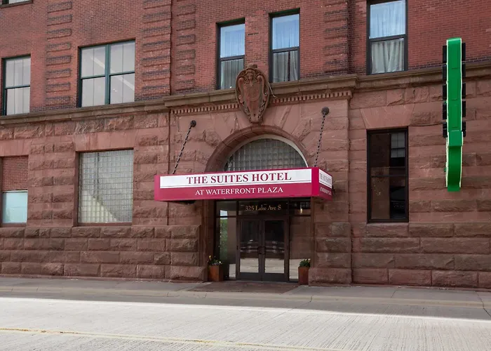 The Suites Hotel At Waterfront Plaza Duluth