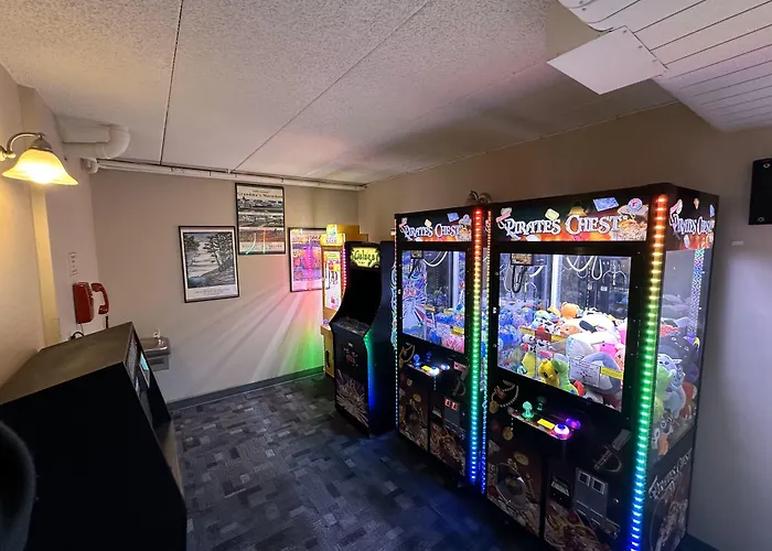 Duluth HotelsEcono Lodge Near Miller Hill Mall