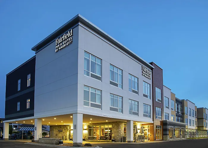 Fairfield Inn & Suites By Marriott Duluth Waterfront
